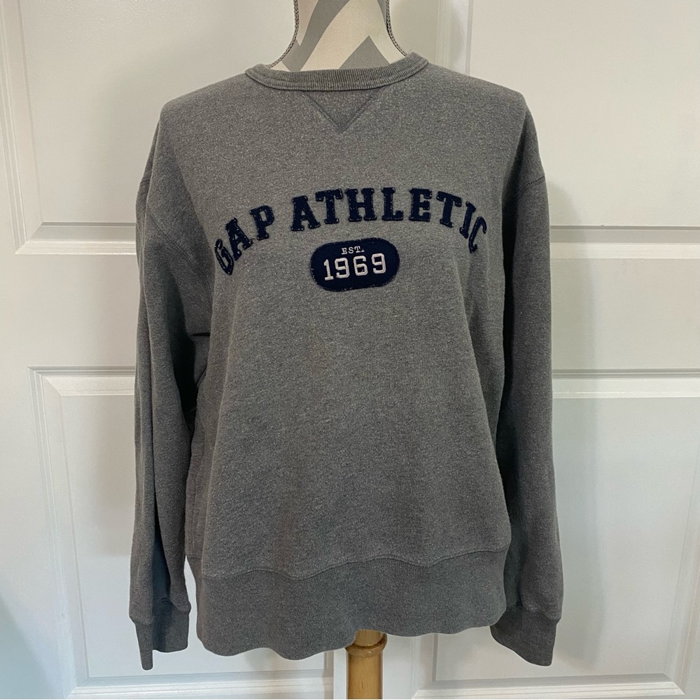 LAST CALL Gap Casual Size 8 Gray Sweatshirt
